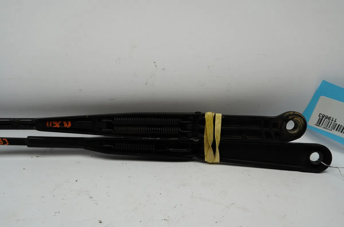Bras essuie-glace avant Peugeot 406 (8B) 2.0 hdi 110 (1998-2001) 4 portes occasion