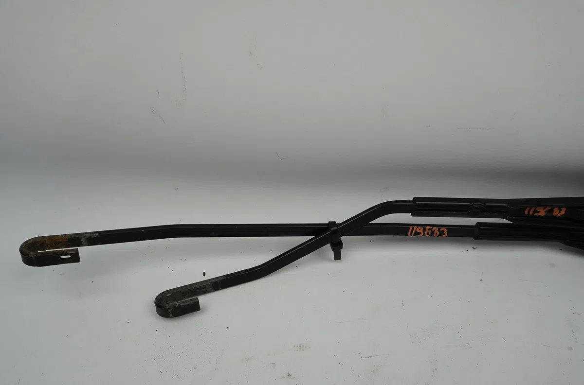 Bras essuie-glace avant Peugeot 406 (8B) 2.0 hdi 110 (1998-2001) 4 portes occasion