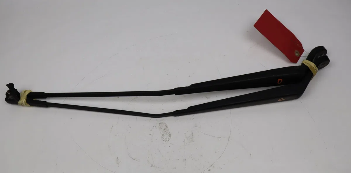 Bras essuie-glace avant Peugeot 407 (6D_) 2.0 hdi 135 (6drhrh, 6drhre, 6drhrg, 6drhrj) (2004-2010) 4 portes occasion
