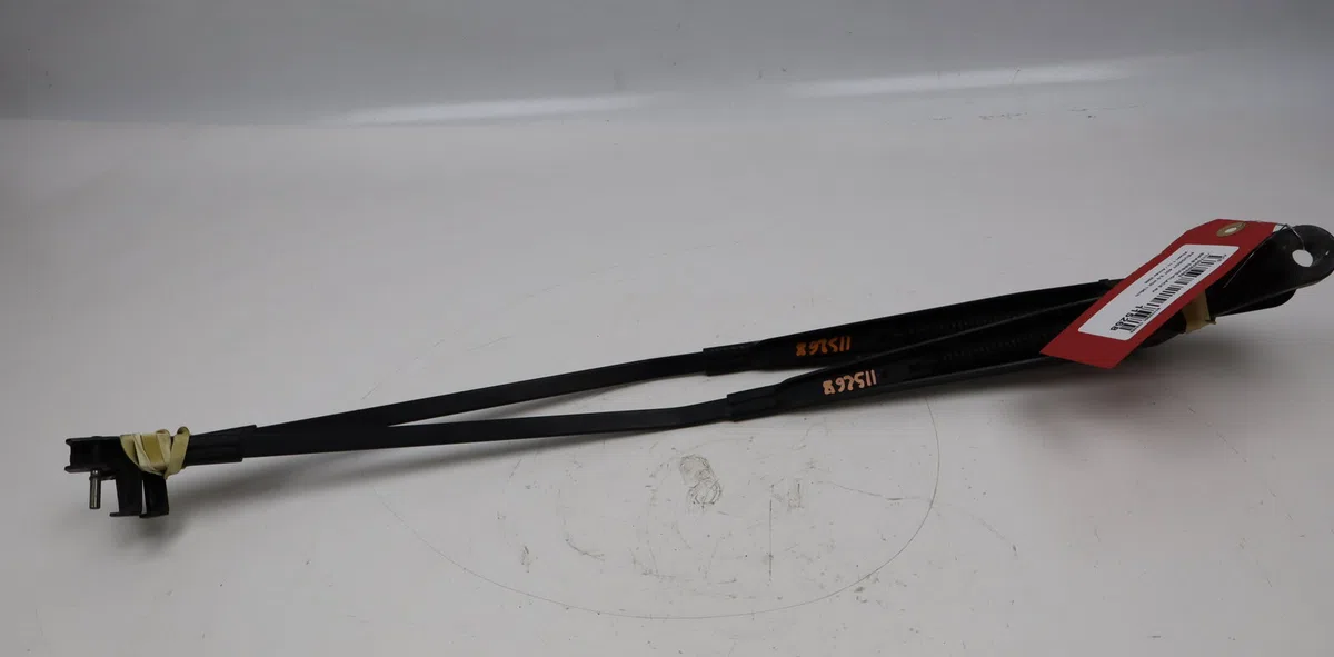 Bras essuie-glace avant Peugeot 407 (6D_) 2.0 hdi 135 (6drhrh, 6drhre, 6drhrg, 6drhrj) (2004-2010) 4 portes occasion