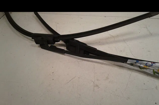 Bras essuie-glace avant Renault MODUS - GRAND MODUS (F-JP0_) 1.5 dci (fp0g, jp0g) (2004) occasion