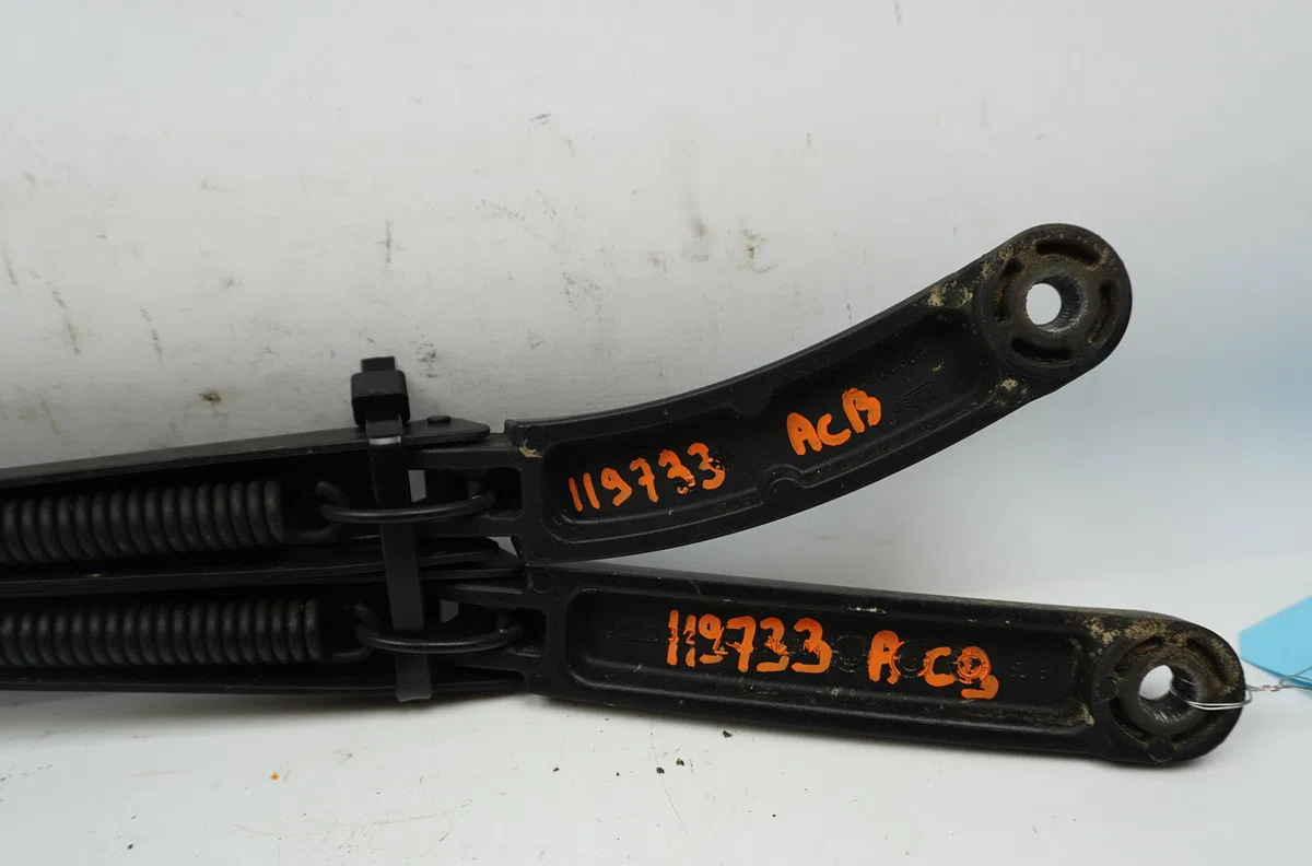 Bras essuie-glace avant Volkswagen POLO VI (AW1, BZ1, AE1) 1.0 tsi (2017) occasion