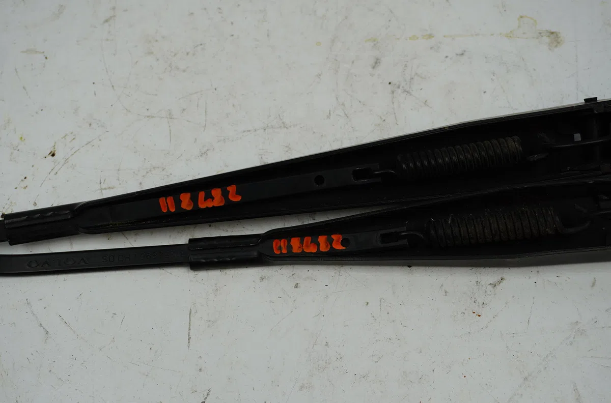 Bras essuie-glace avant Volvo C30 (533) 2.0 d (2006-2012) occasion