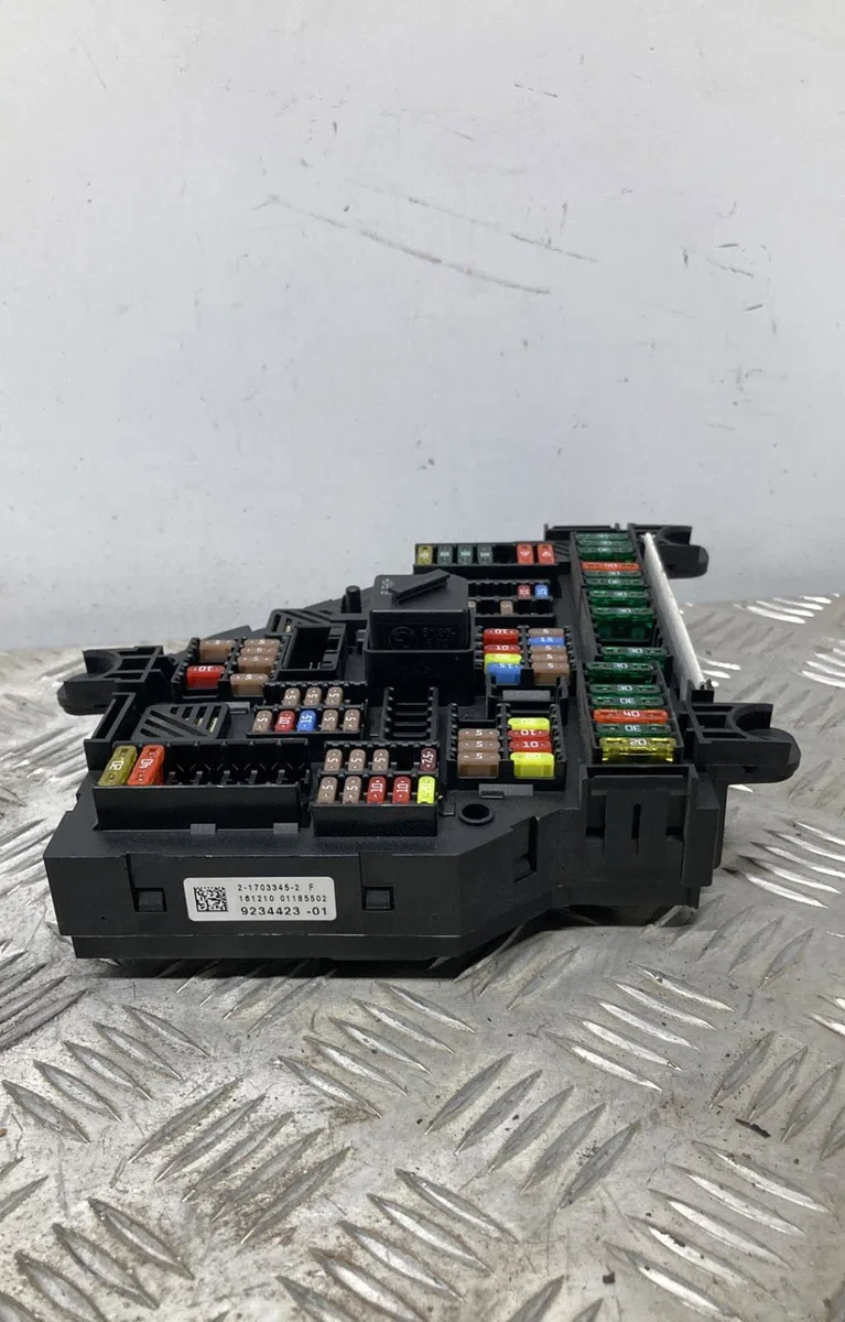 Bsm (boitier servitude moteur) BMW SERIE 5 F10 PHASE 1 occasion — photo 4