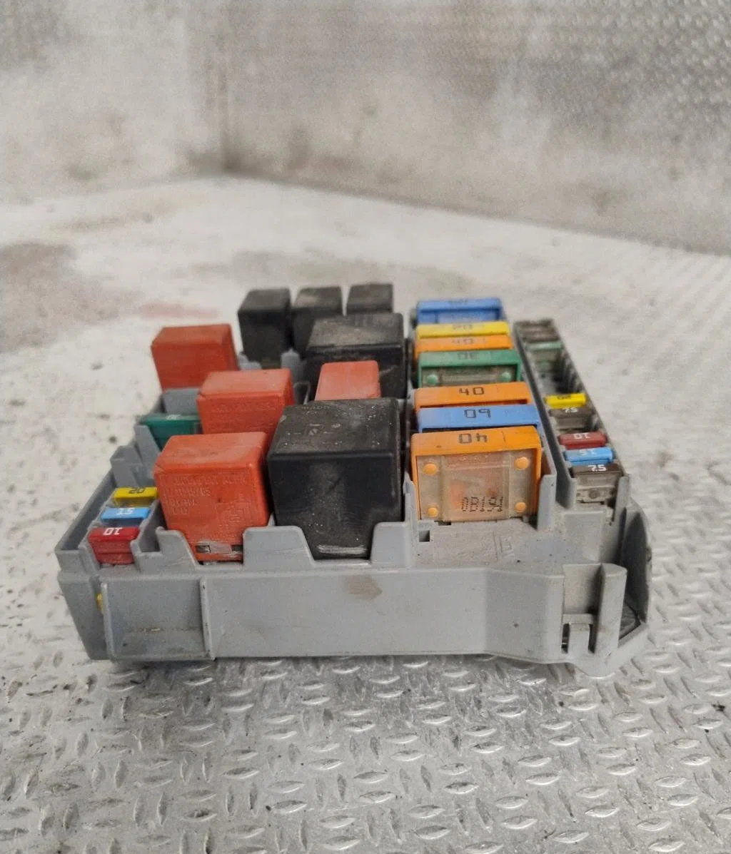 Bsm (boitier servitude moteur) CITROEN NEMO  NEMO occasion — photo 4