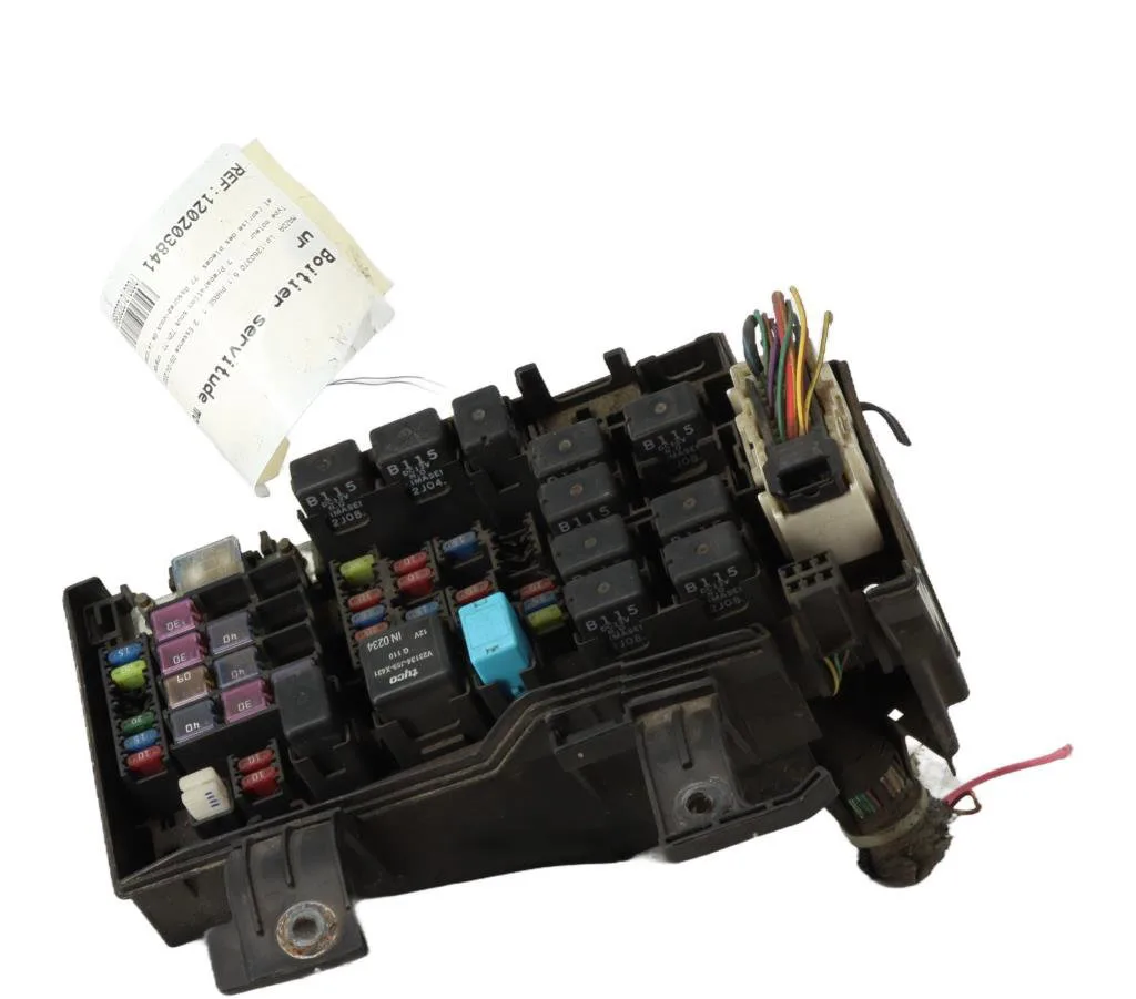Bsm (boitier servitude moteur) Mazda 6 Hatchback (GG) 2.0 (gges) (2002-2007) occasion