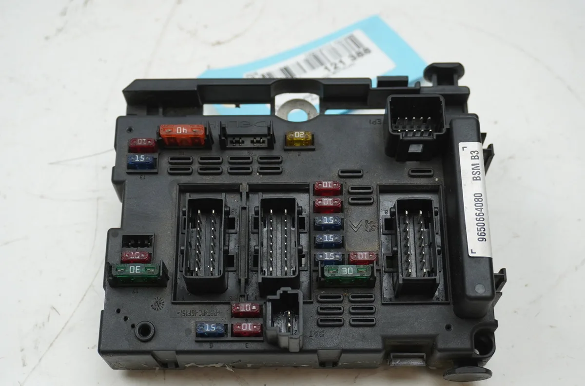 Bsm (boitier servitude moteur) Peugeot 206 3-5 portes (2A-C) 1.4 i (1998-2012) 3 portes occasion