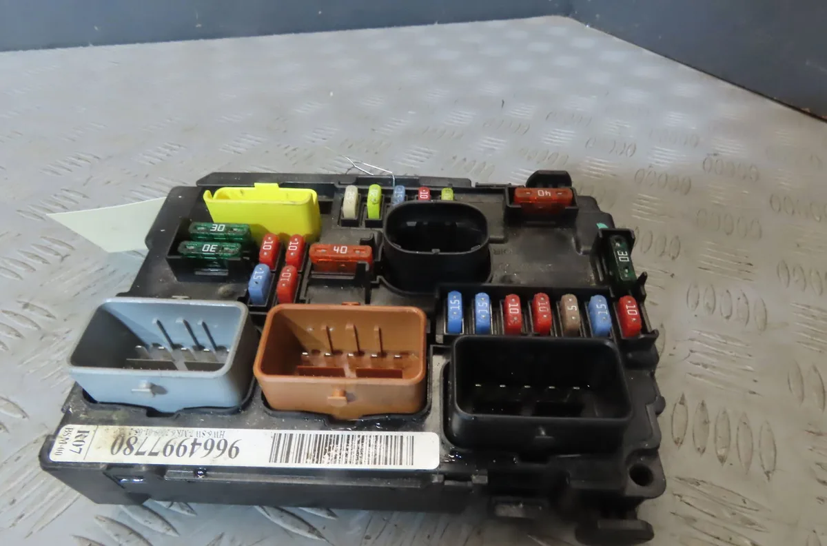 Bsm (boitier servitude moteur) PEUGEOT 207 2009 occasion