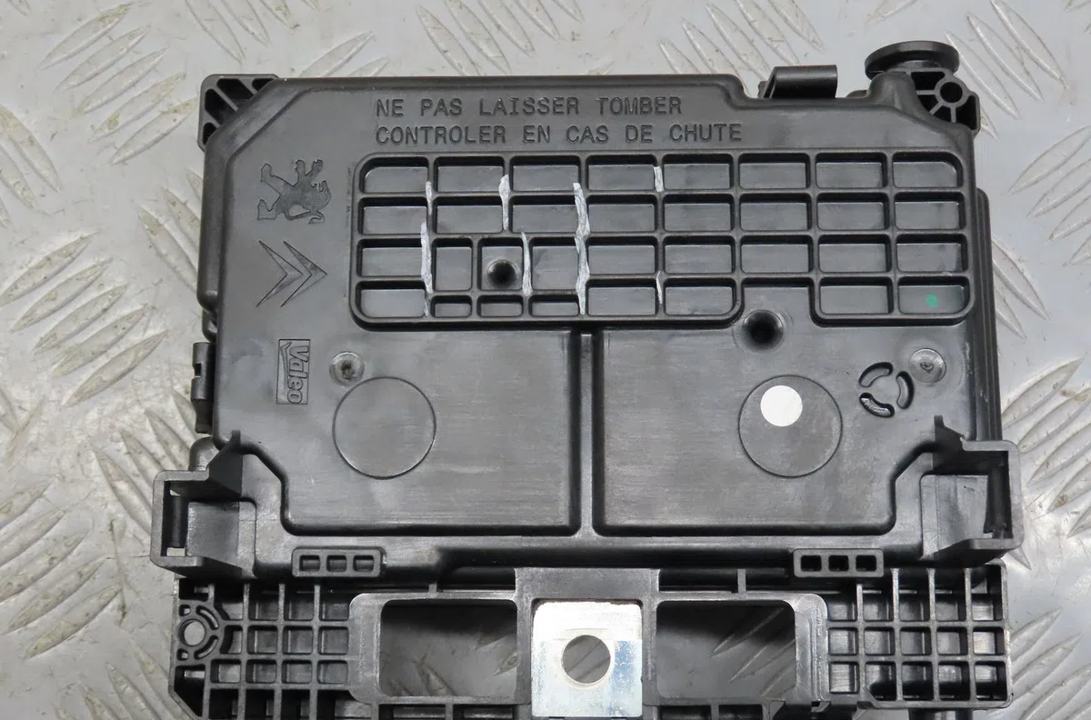 Bsm (boitier servitude moteur) Peugeot 207-207 (WA_, WC_) 1.4 16v (2006-2013) 3 portes occasion — photo 3