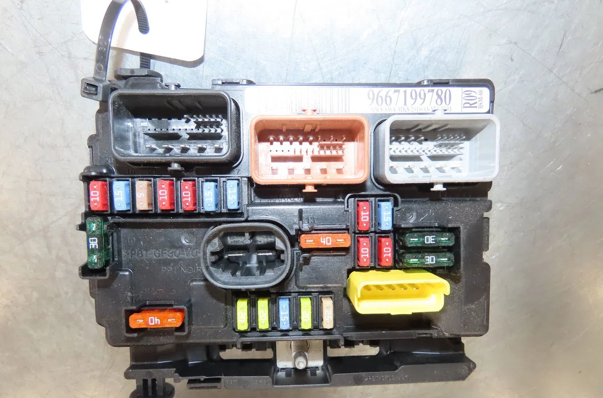 Bsm (boitier servitude moteur) Peugeot 207-207 (WA_, WC_) 1.6 hdi (2006-2013) 5 portes occasion