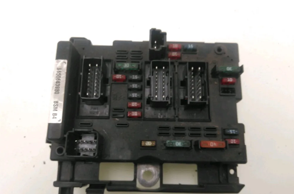 Bsm (boitier servitude moteur) Peugeot 307 (3A-C) 2.0 16v (2000-2005) occasion