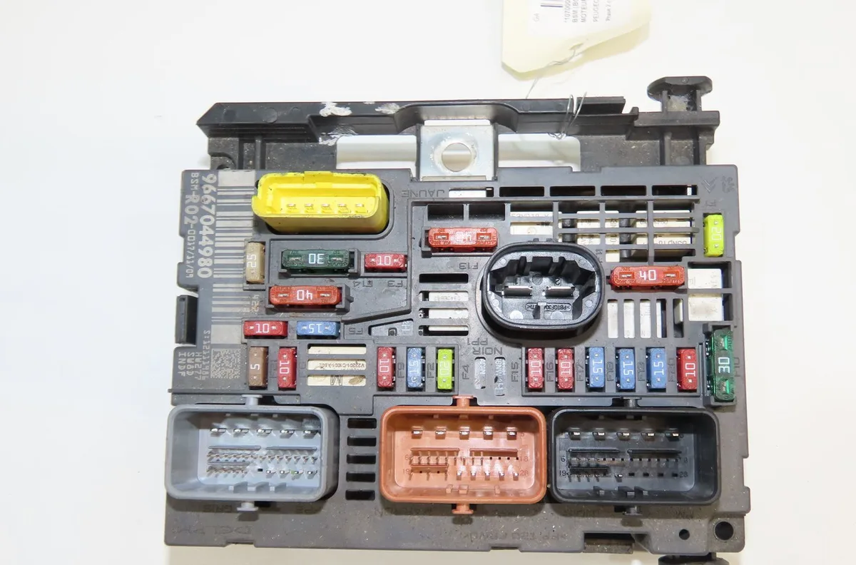 Bsm (boitier servitude moteur) Peugeot 407 (6D_) 1.6 hdi 110 (6d9hzc, 6d9hyc) (2004-2010) occasion