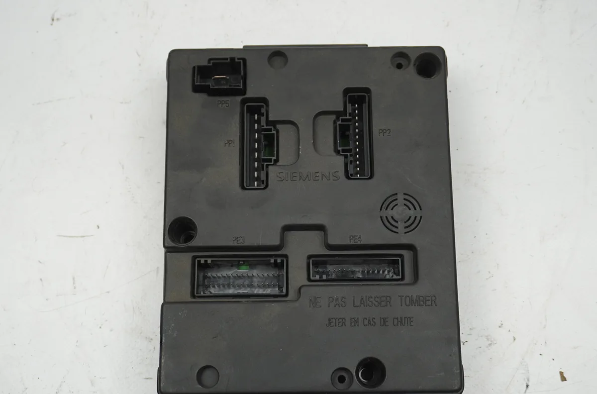 Bsm (boitier servitude moteur) Renault MEGANE Scenic (JA0-1_) 1.9 d (ja0j) (1997-1999) occasion