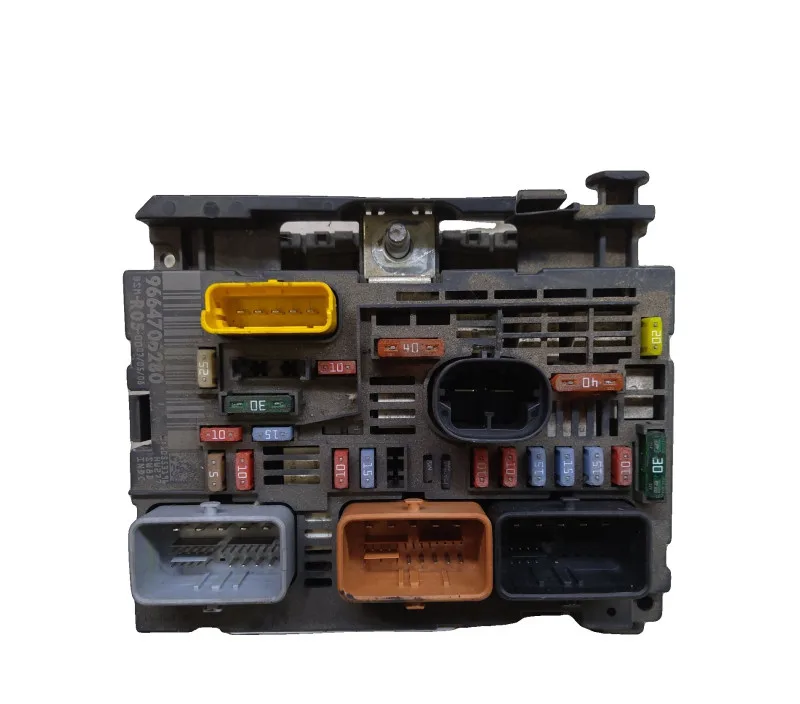 BSM / USM (BOITIER/UNITE SERVITUDE MOTEUR) PEUGEOT 308 I 9636079380