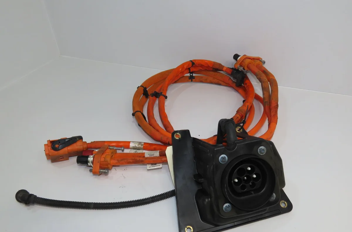 Cable de batterie de traction Porsche CAYENNE (9YA) 3.0 e-hybrid awd (9yaae1) (2019) occasion