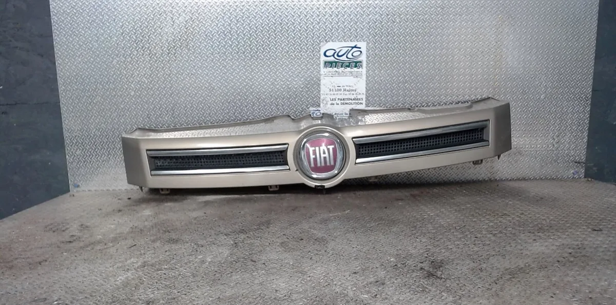 Calandre FIAT PANDA 2  PANDA 2 PHASE 2 occasion