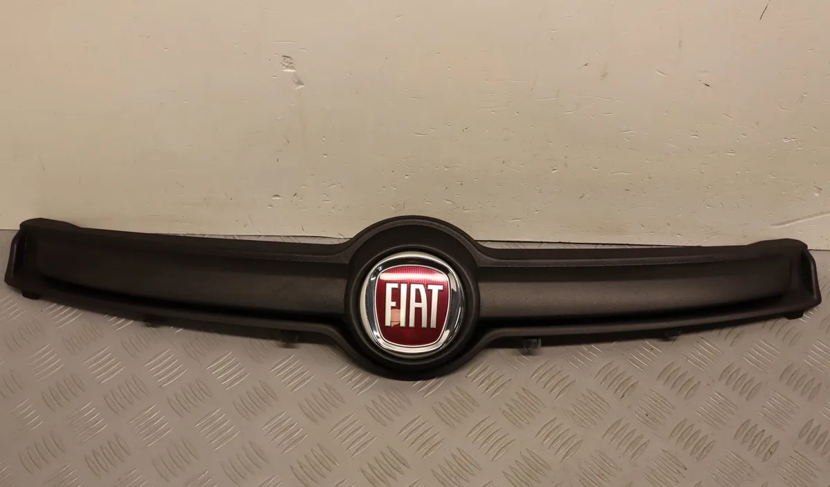 Calandre Fiat PANDA (312_, 319_) 1.2 (312pxa1a) (2012) occasion