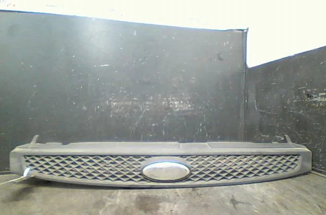 Calandre Ford FIESTA V (JH_, JD_) 1.3 (2001-2008) 3 portes occasion