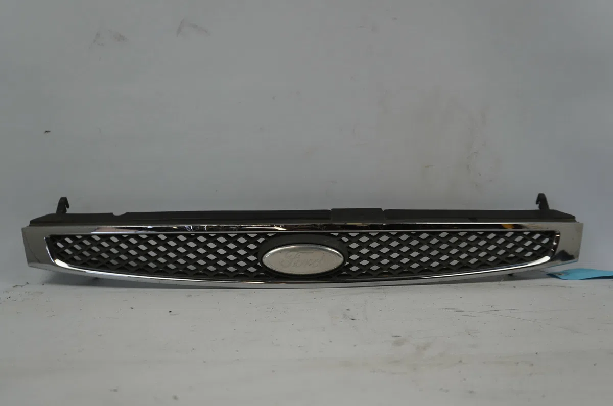 Calandre Ford FIESTA V (JH_, JD_) 1.4 tdci (2001-2008) 5 portes occasion