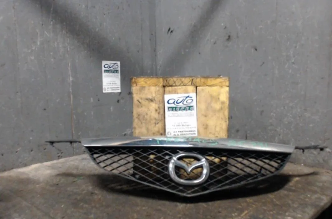 Calandre Mazda PREMACY (CP) 2.0 td (2000-2005) occasion