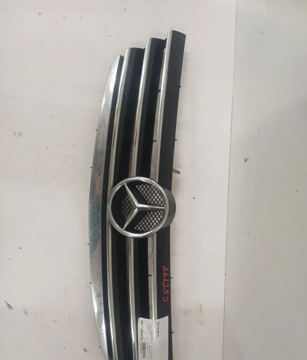 Calandre Mercedes-benz CLASSE A (W169) A 150 (169.031, 169.331) (2004-2012) occasion