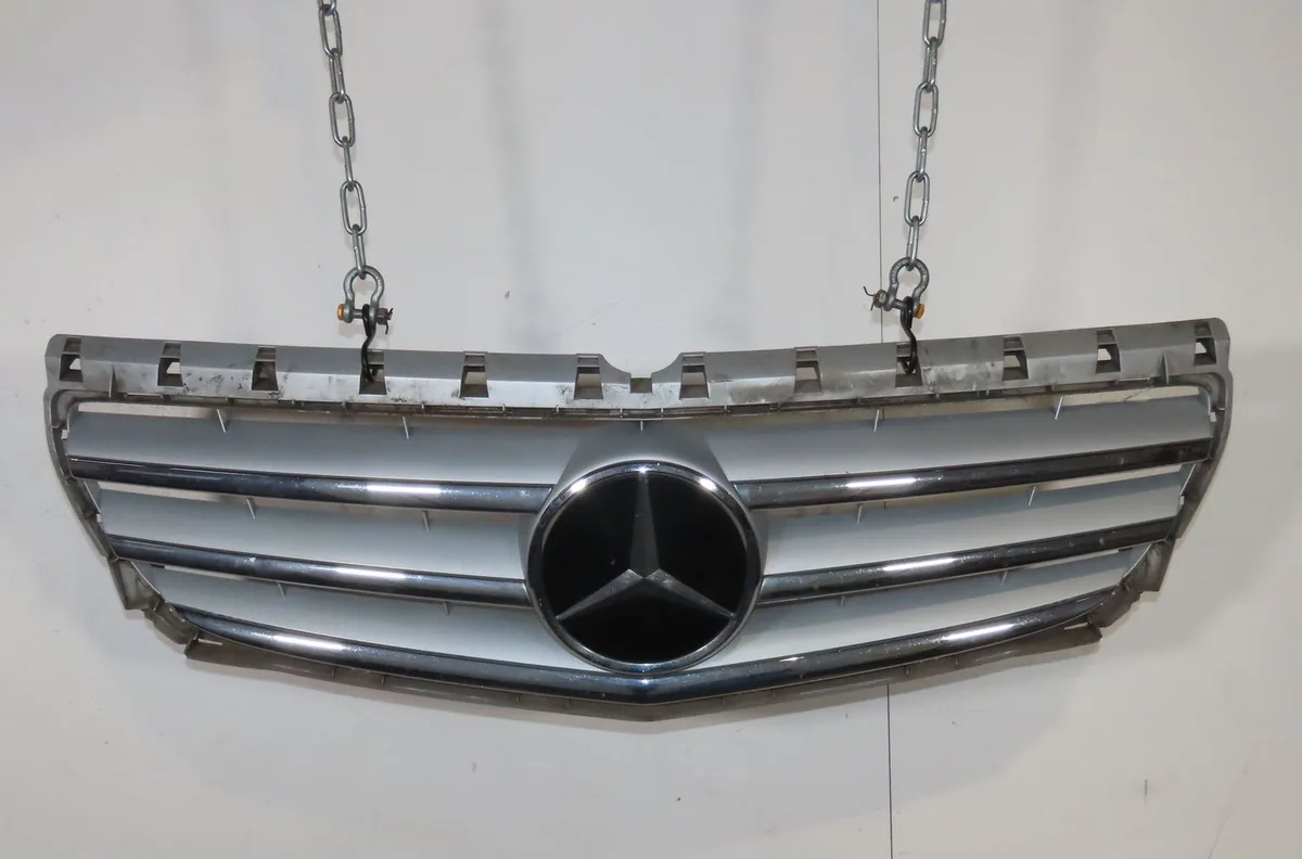 Calandre Mercedes-benz CLASSE B Sports Tourer (W246, W242) B 180 cdi (246.200) (2011-2014) occasion