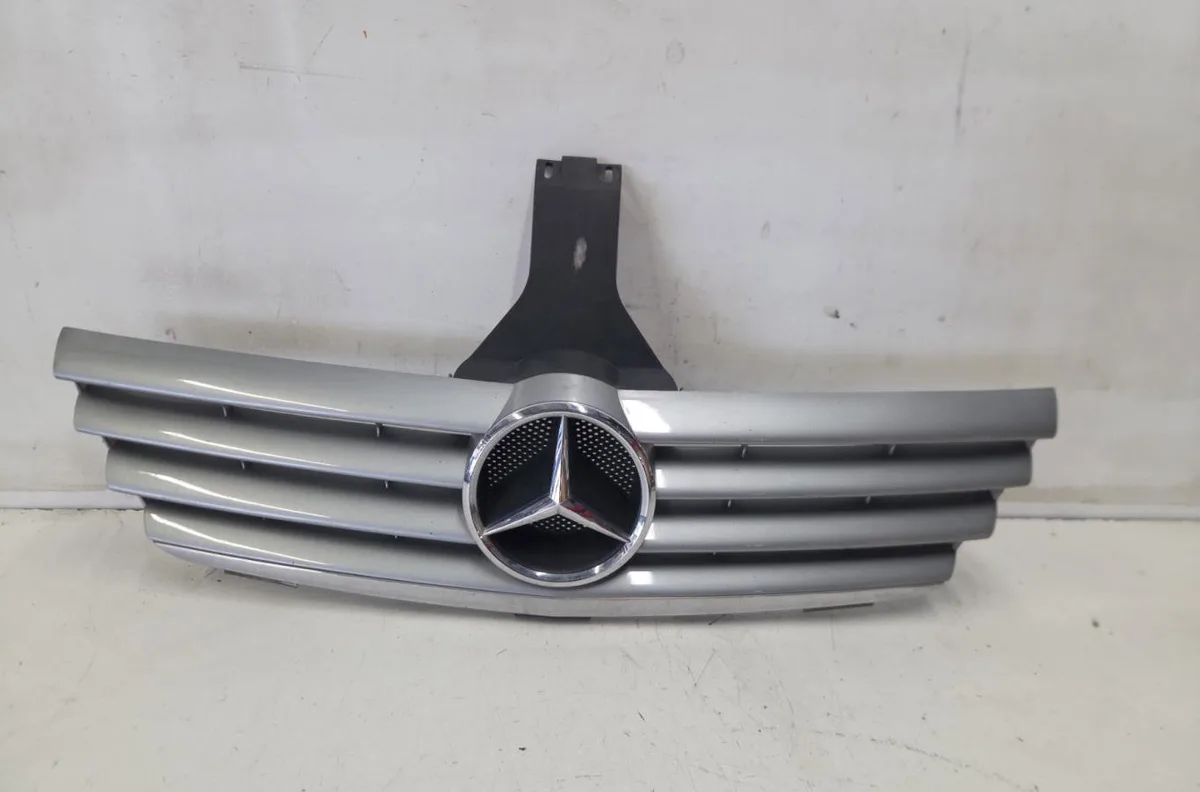 Calandre MERCEDES CLASSE C 203 COUPE SPORT PHASE 1 occasion