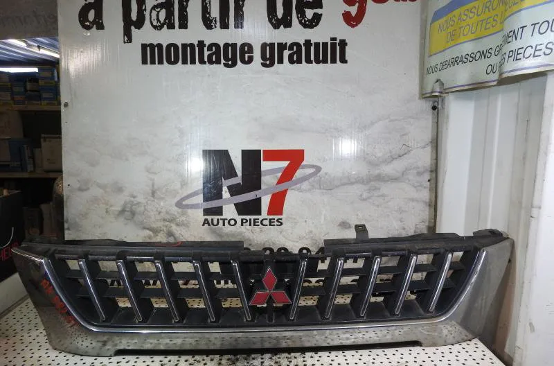 Calandre MSC PICK UP L200 DOUBLE CABINE 1996 PHASE 1 occasion