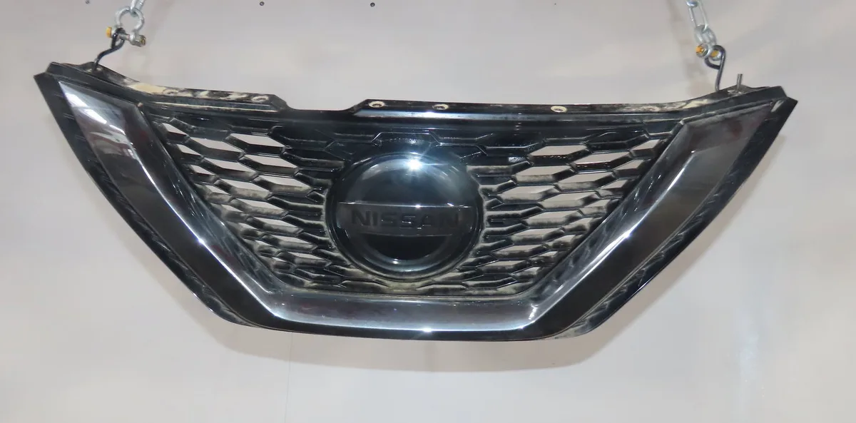 Calandre Nissan QASHQAI II SUV (J11, J11_) 1.3 dig-t (2018) occasion