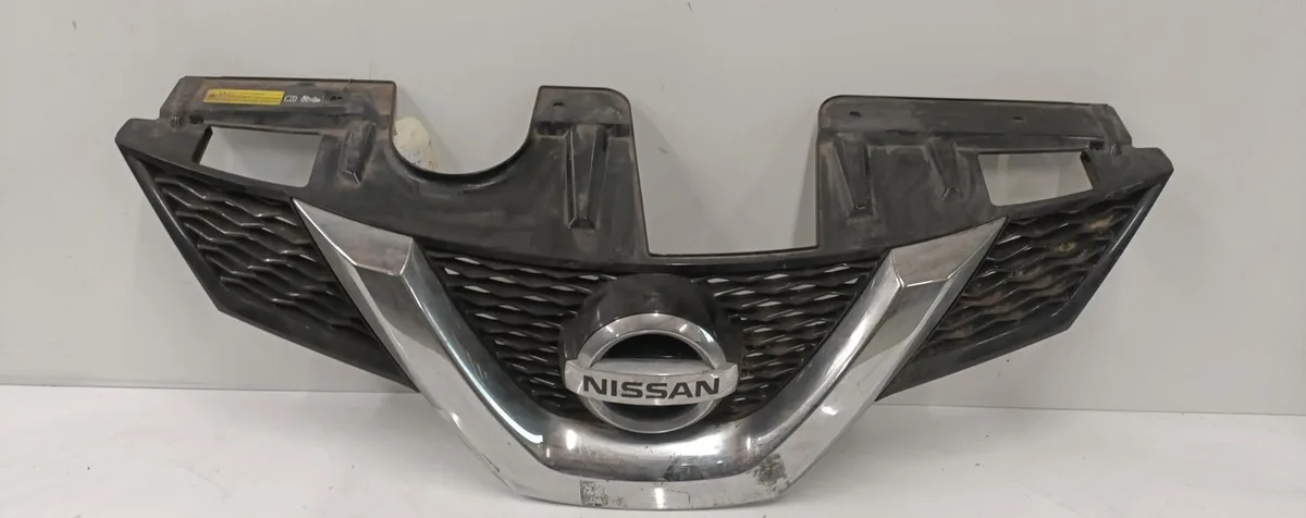 Calandre Nissan X-TRAIL III (T32_, T32R, T32RR) 2.0 dci (t32) (2016) occasion