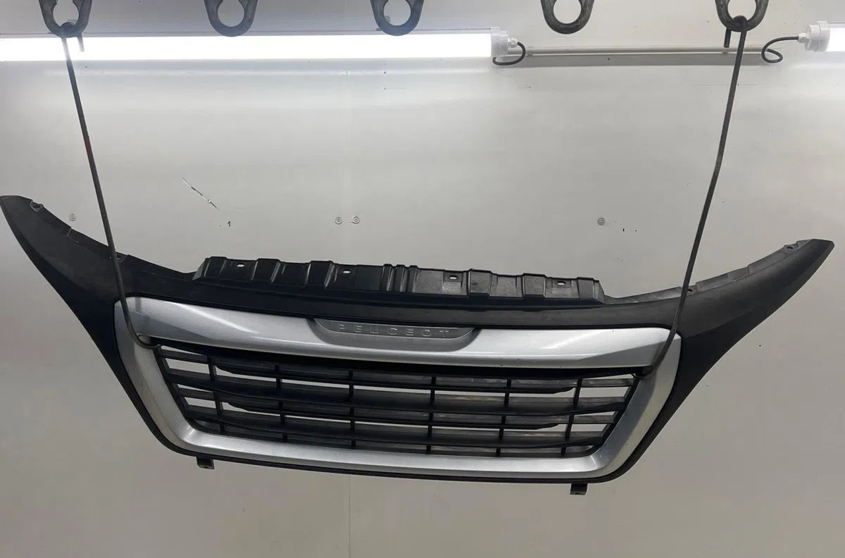 Calandre PEUGEOT BOXER 3 PHASE 2 occasion — photo 4