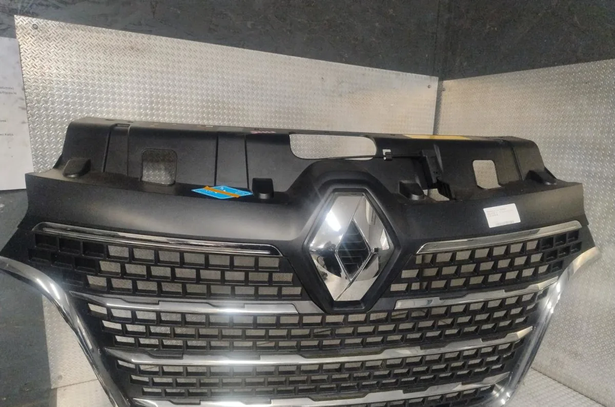 Calandre Renault MASTER III Camion plate-forme-Châssis (EV, HV, UV) 2.3 dci 145 fwd (ev0e, ev0f, hv0e, hv0f, uv0e, uv0f,