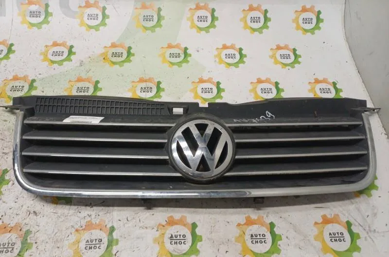 Calandre VOLKSWAGEN PASSAT 4 PHASE 2 BREAK occasion