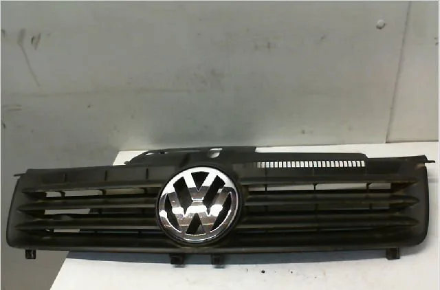 Calandre VOLKSWAGEN POLO IV Phase 1 01-2002--05-2005 1.4 TDI 75ch occasion