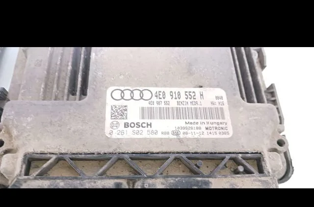 Calculateur moteur AUDI S8 2010 occasion