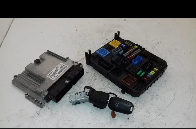 Calculateur moteur Citroën C3 III (SX) 1.5 bluehdi 100 (sxyhyp, sxyhtu) (2018) occasion