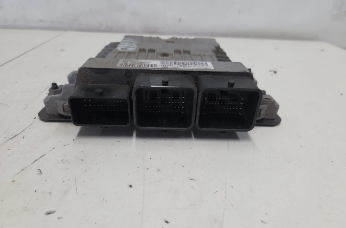 Calculateur moteur CITROEN C4 GRAND PICASSO 1 occasion