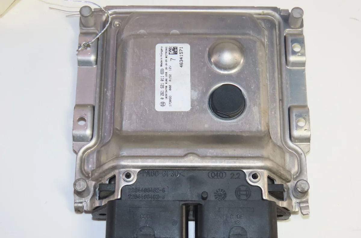 Calculateur moteur FIAT 500 II occasion