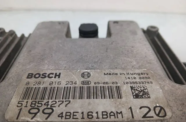 Calculateur moteur Fiat GRANDE PUNTO (199_) 1.6 d multijet (2008) occasion