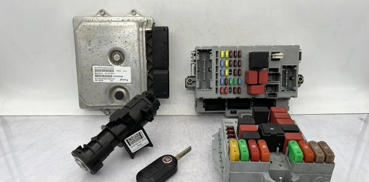 Calculateur moteur FIAT IDEA PHASE 2 occasion