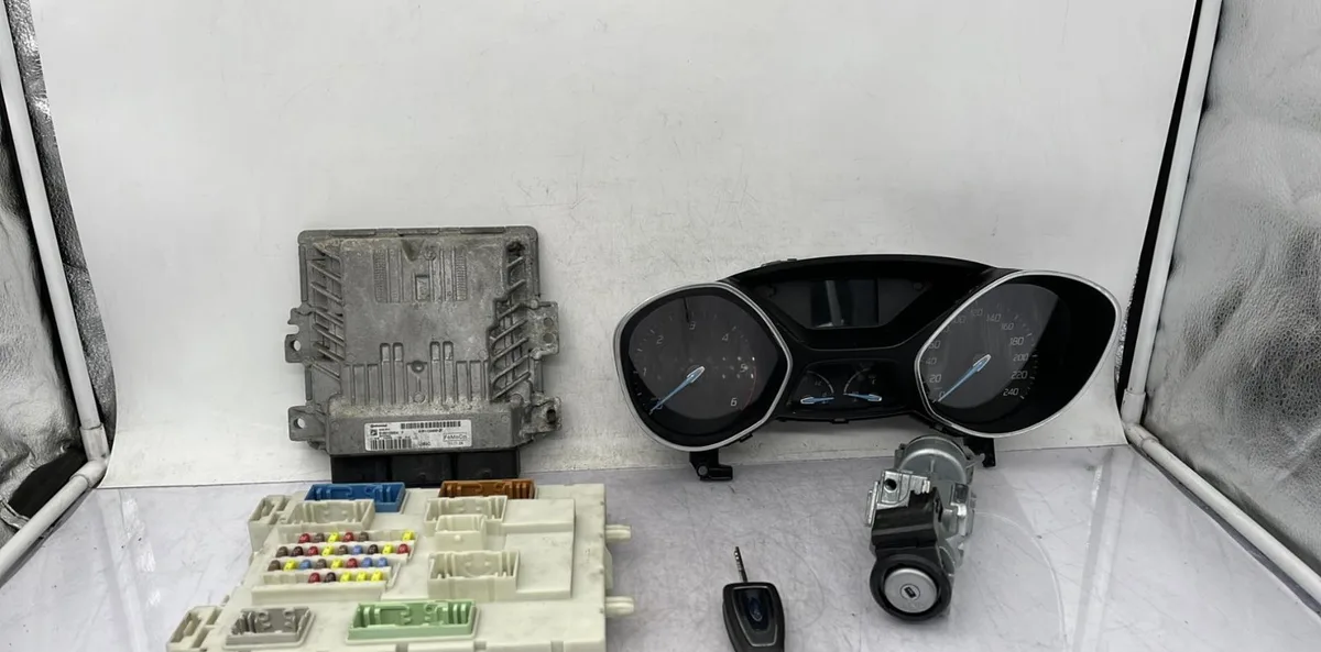 Calculateur moteur FORD C-MAX 2 PHASE 1 occasion