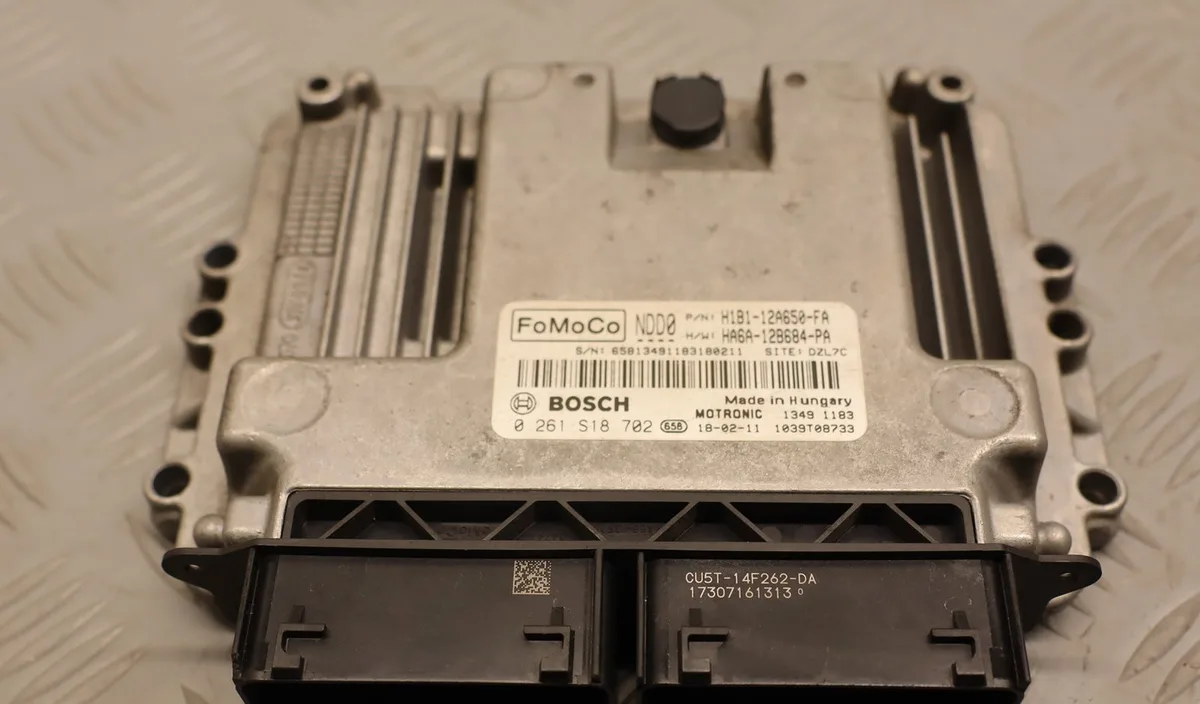 Calculateur moteur Ford FIESTA VII (HJ, HF) 1.0 ecoboost (2017) occasion