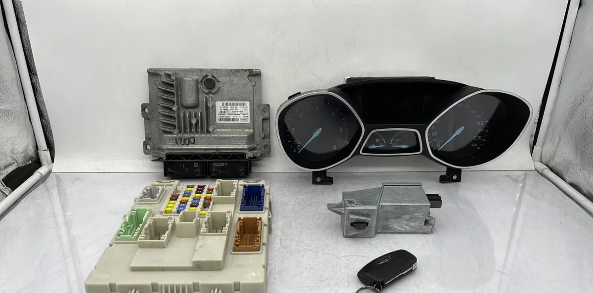 Calculateur moteur FORD KUGA 2 PHASE 2 occasion