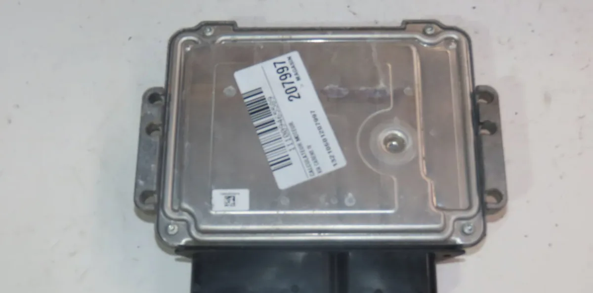 Calculateur moteur Kia CARENS IV 1.7 crdi (2013) occasion