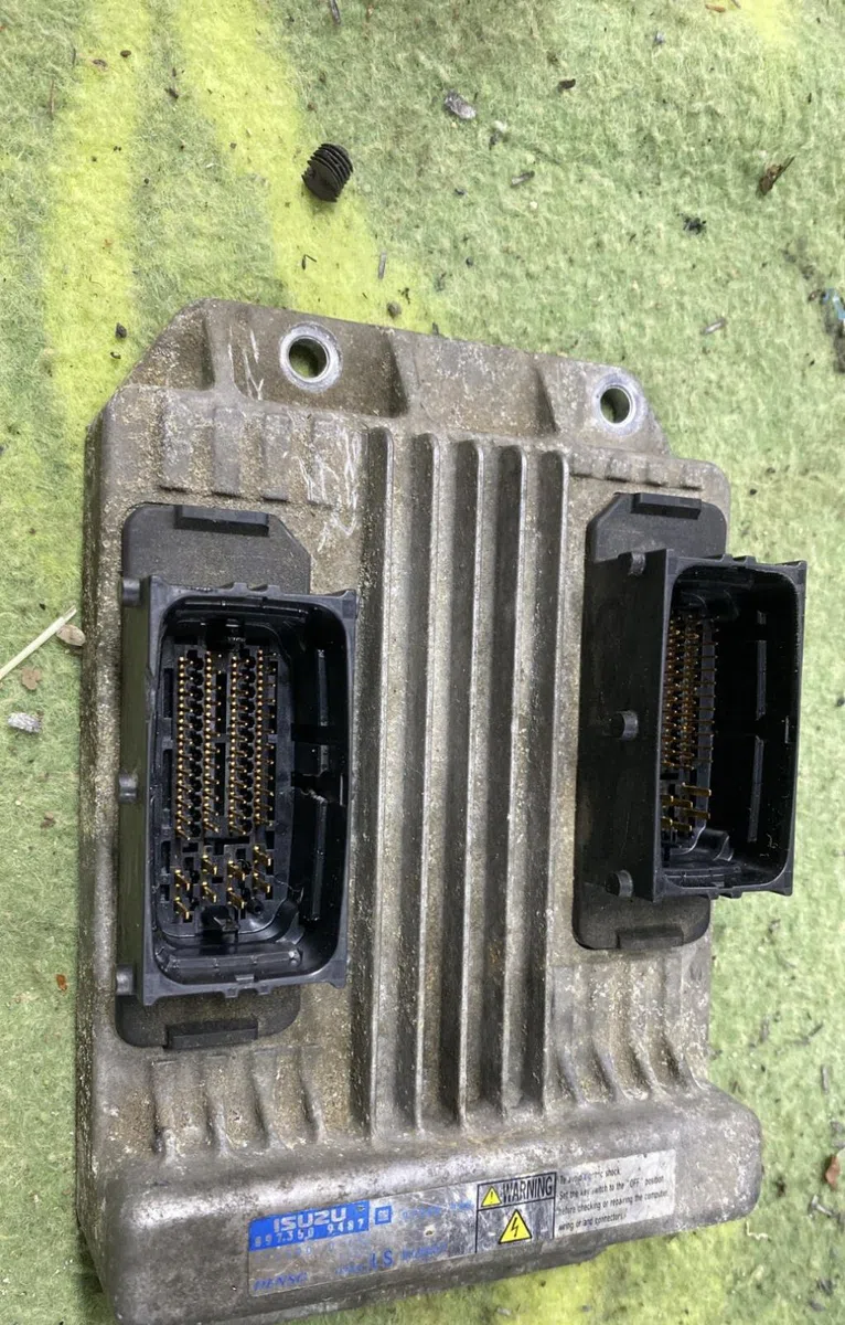 Calculateur moteur OPEL MERIVA A PHASE 1 occasion — photo 3