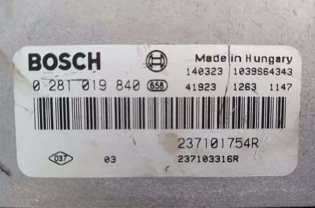 Calculateur moteur Opel VIVARO A Autobus-Autocar (X83) 2.0 cdti (f7, j7, a07) (2006-2014) occasion