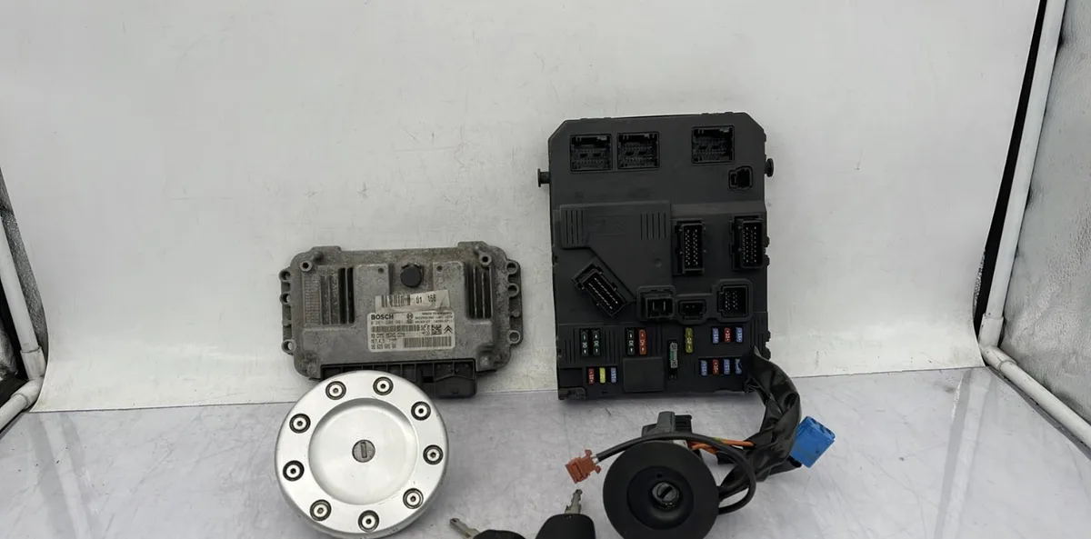 Calculateur moteur PEUGEOT 206 PHASE 2 occasion