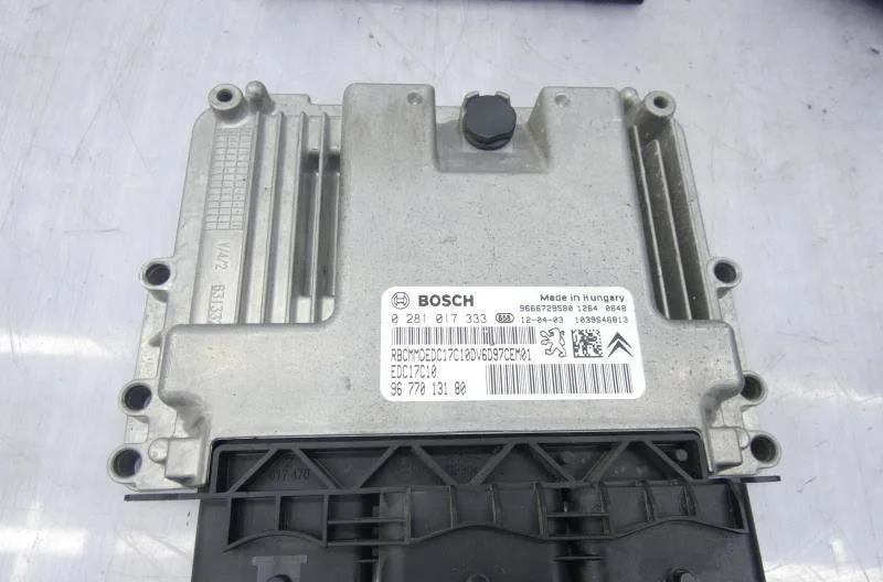 Calculateur moteur PEUGEOT 207 PHASE 1 BREAK occasion