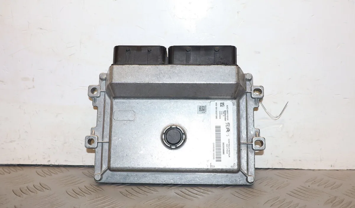 Calculateur moteur Peugeot 208 I (CA_, CC_) 1.2 vti 68 - puretech 68 (2016) 5 portes occasion