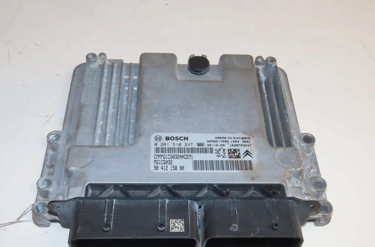 Calculateur moteur Peugeot 208 II (UB_, UP_, UW_, UJ_) 1.2 puretech 100 (2019) 5 portes occasion